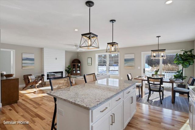 36 Edgewater Drive, Brentwood, NH 03833