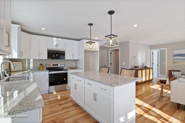 36 Edgewater Drive, Brentwood, NH 03833