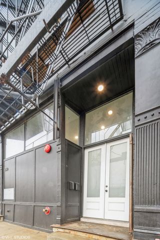 639 W 18th Street 1, Chicago, IL 60616