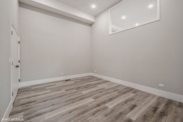 639 W 18th Street 1, Chicago, IL 60616