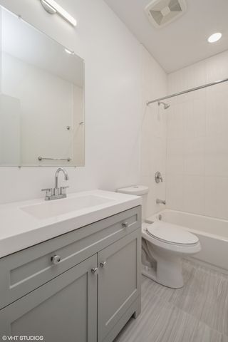 639 W 18th Street 1, Chicago, IL 60616