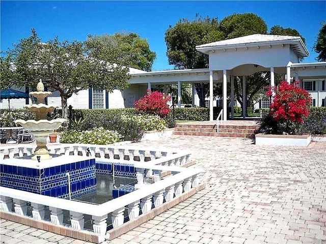 2191 NE 68th Street 403, Fort Lauderdale, FL 33308