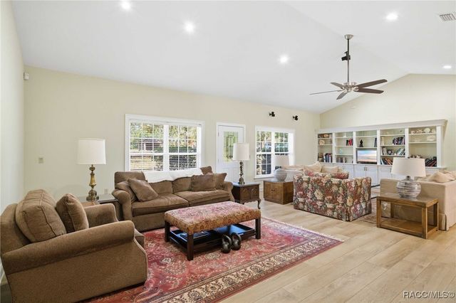 1200 N Annapolis Avenue, Hernando, FL 34442