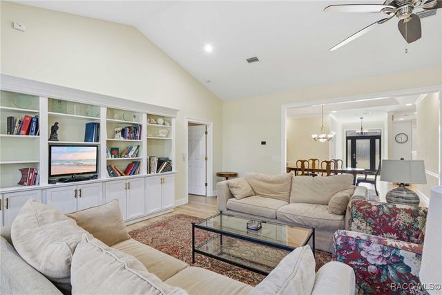 1200 N Annapolis Avenue, Hernando, FL 34442