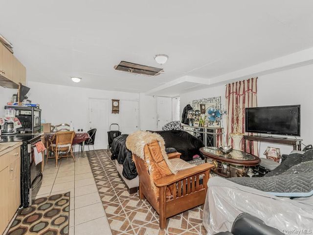 1122 Anderson Avenue, Bronx, NY 10452