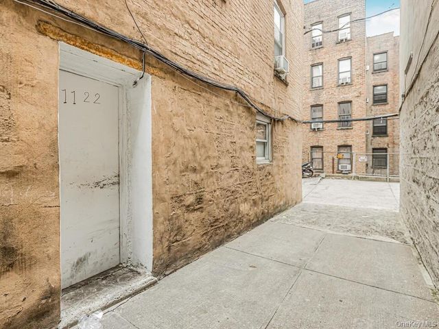 1122 Anderson Avenue, Bronx, NY 10452