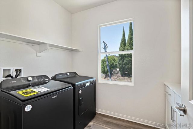 1527 Wingwood, Vista, CA 92083
