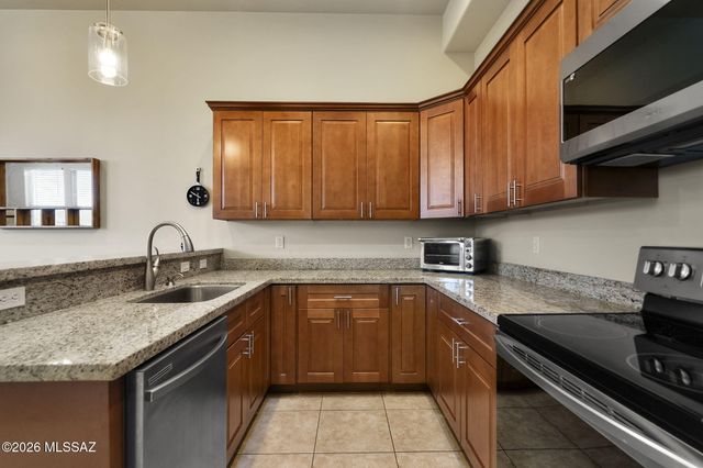 1201 Lombard Way, Tubac, AZ 85646