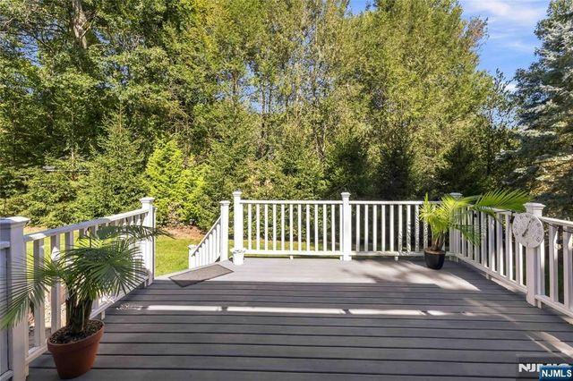 580 Egan Terrace, River Vale, NJ 07675