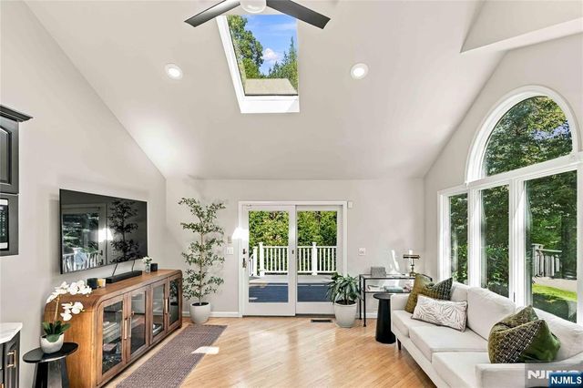 580 Egan Terrace, River Vale, NJ 07675