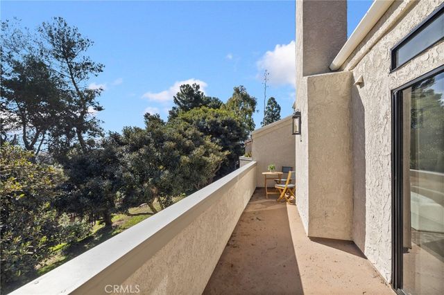 17202 Corbina Ln 202, Huntington Beach, CA 92649