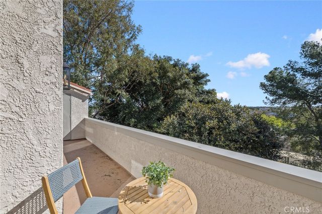 17202 Corbina Ln 202, Huntington Beach, CA 92649