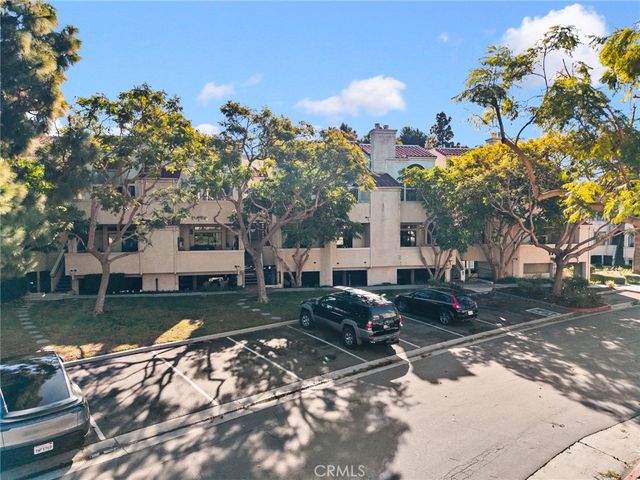 17202 Corbina Ln 202, Huntington Beach, CA 92649