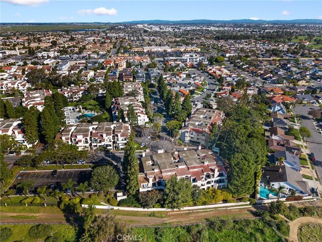 17202 Corbina Ln 202, Huntington Beach, CA 92649