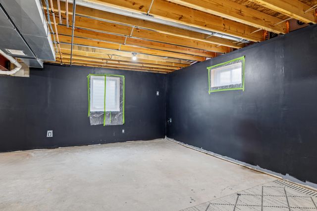 302 Holst Lane, Valparaiso, IN 46385