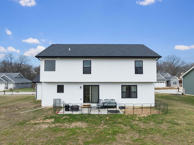 302 Holst Lane, Valparaiso, IN 46385