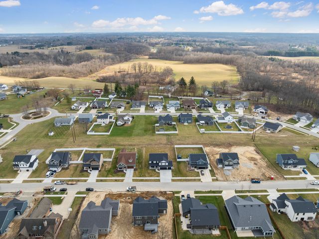 302 Holst Lane, Valparaiso, IN 46385