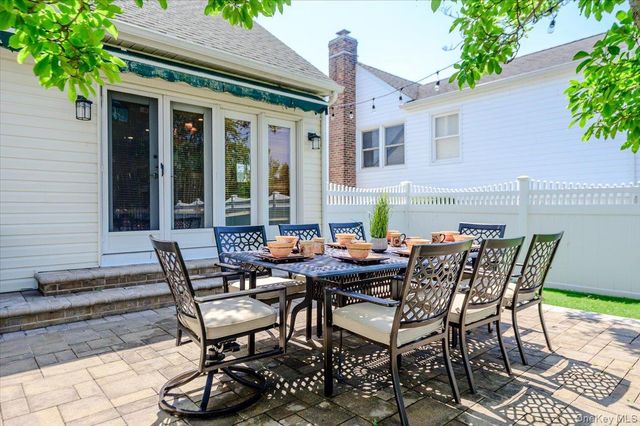 311 Blackheath Road, Lido Beach, NY 11561