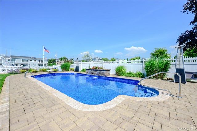 311 Blackheath Road, Lido Beach, NY 11561