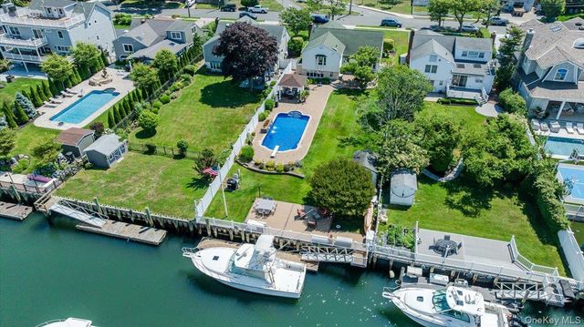 311 Blackheath Road, Lido Beach, NY 11561
