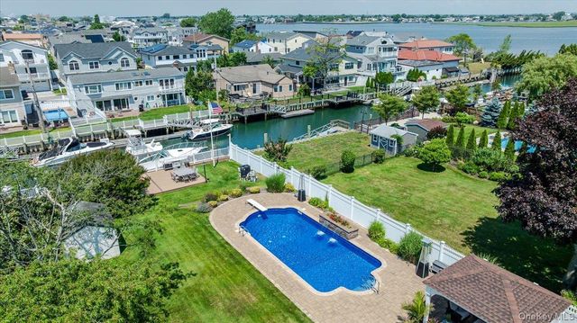311 Blackheath Road, Lido Beach, NY 11561