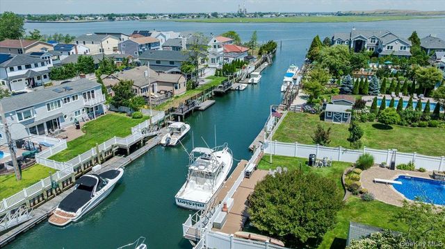 311 Blackheath Road, Lido Beach, NY 11561