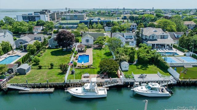 311 Blackheath Road, Lido Beach, NY 11561
