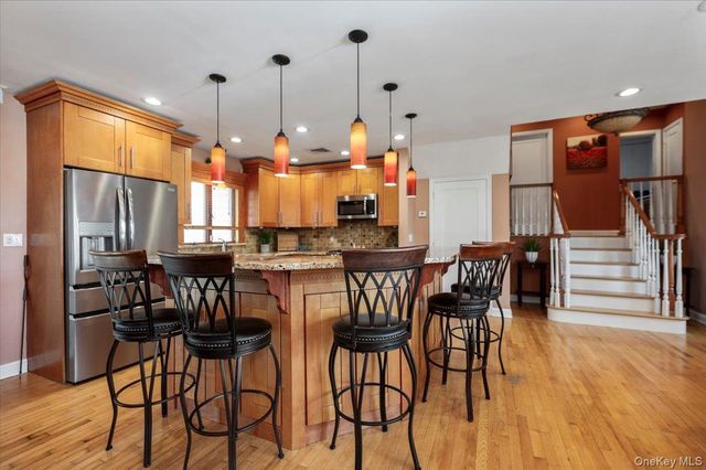 311 Blackheath Road, Lido Beach, NY 11561