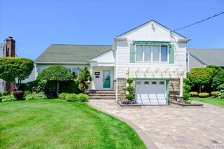 311 Blackheath Road, Lido Beach, NY 11561