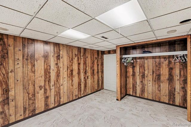 12260 De Grove Drive, Sterling Heights, MI 48312