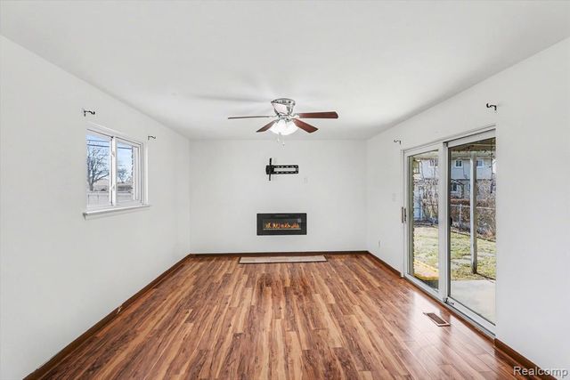 12260 De Grove Drive, Sterling Heights, MI 48312