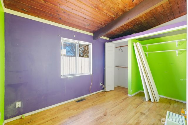 4207 225th Street SW, Mountlake Terrace, WA 98043
