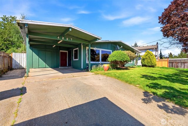 4207 225th Street SW, Mountlake Terrace, WA 98043