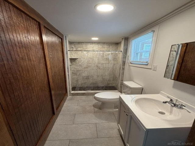 264 Cass Avenue, Mt Clemens, MI 48043