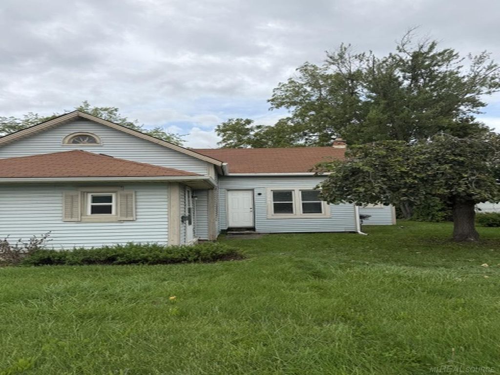 264 Cass Avenue, Mt Clemens, MI 48043