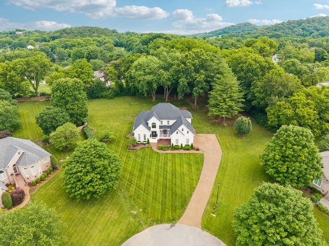 1608 Masters Ct, Franklin, TN 37064