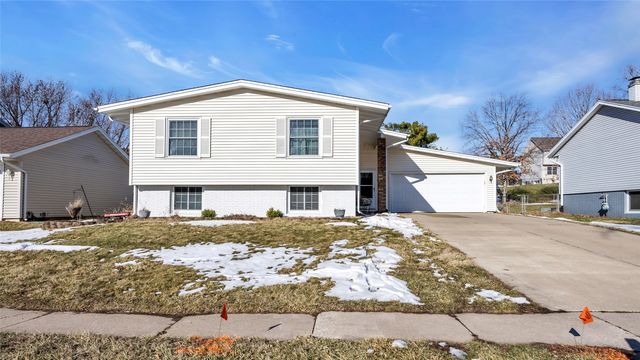 6711 Brentwood Drive NE, Cedar Rapids, IA 52402