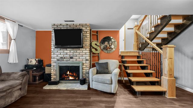 6711 Brentwood Drive NE, Cedar Rapids, IA 52402