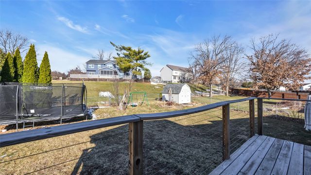 6711 Brentwood Drive NE, Cedar Rapids, IA 52402