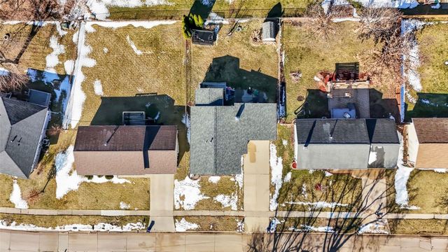 6711 Brentwood Drive NE, Cedar Rapids, IA 52402
