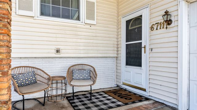 6711 Brentwood Drive NE, Cedar Rapids, IA 52402