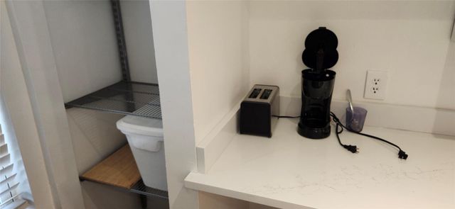 1240 Barton Hills DR 102, Austin, TX 78704