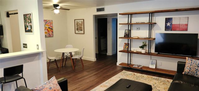 1240 Barton Hills DR 102, Austin, TX 78704