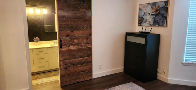 1240 Barton Hills DR 102, Austin, TX 78704