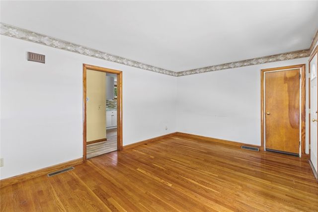 26 kenwood Street, Woonsocket, RI 02895