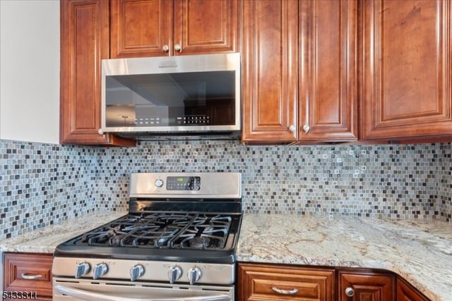 175 Colonial Rdwest, Union Twp., NJ 07083