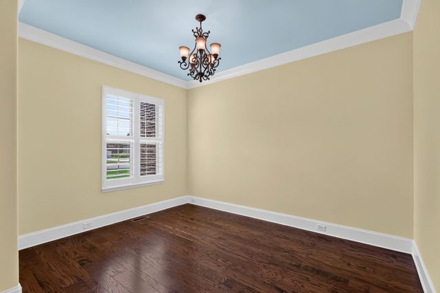 2727 Wynthrope Hall Dr, Murfreesboro, TN 37129