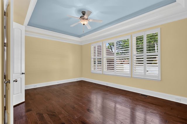 2727 Wynthrope Hall Dr, Murfreesboro, TN 37129