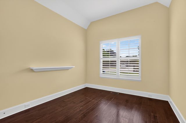 2727 Wynthrope Hall Dr, Murfreesboro, TN 37129