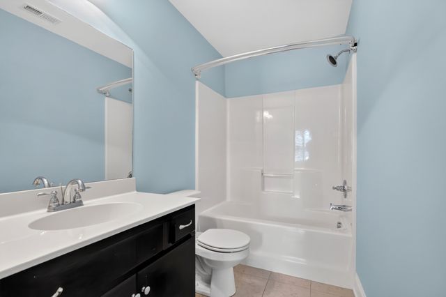 2727 Wynthrope Hall Dr, Murfreesboro, TN 37129